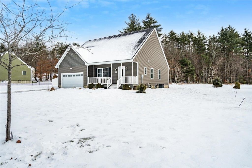 Photo of 18 Memory Lane, Loudon, NH 03307 (MLS # 5073244)