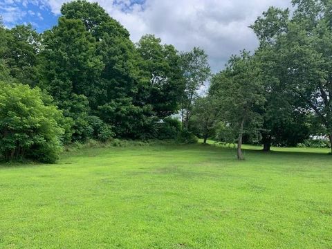 71 South Windsor Street Royalton VT 05068