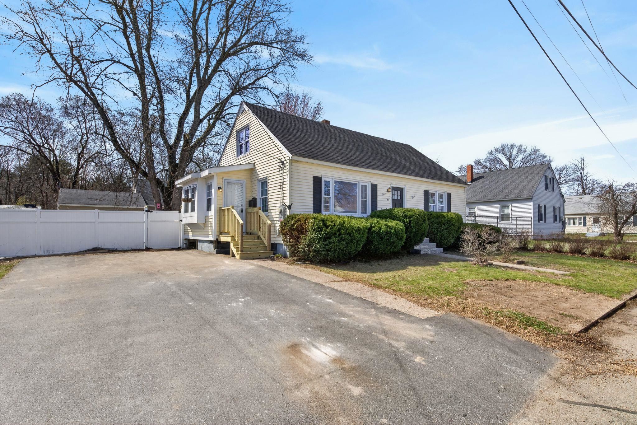 57 Saint Camille Street