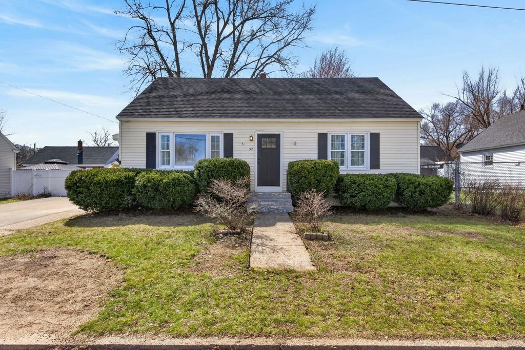 Photo of 57 Saint Camille Street, Nashua, NH 03060 (MLS # 5083804)