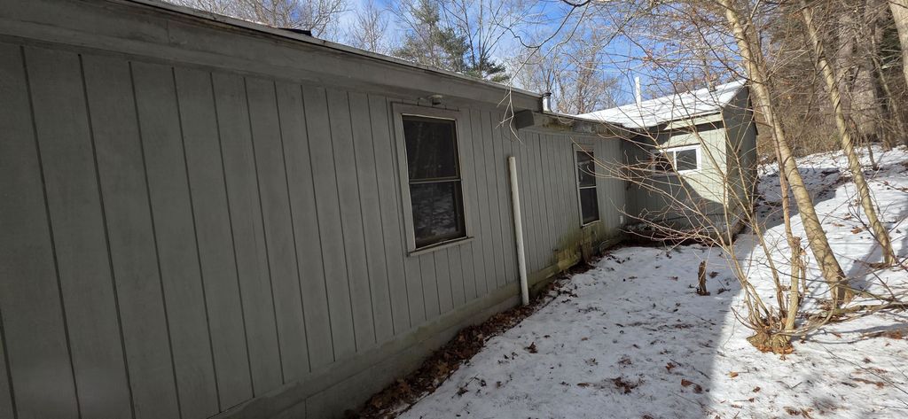 Photo of 99 Route 27, Raymond, NH 03077 (MLS # 5073489)