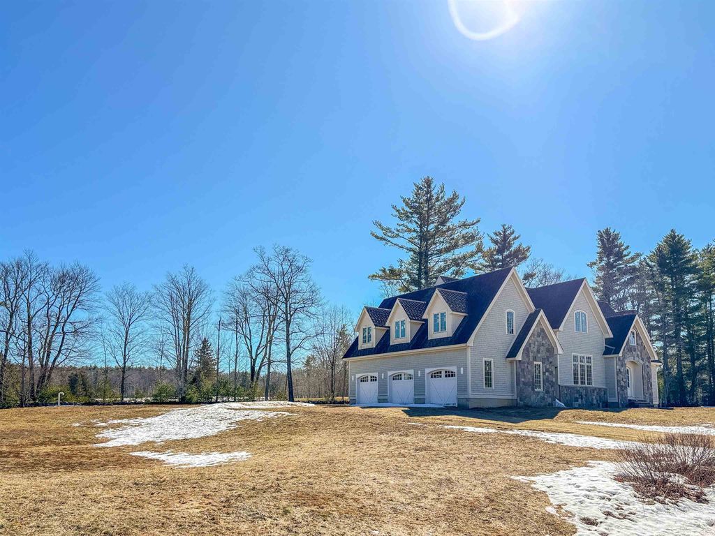 Photo of 5 Liberty Lane, Barrington, NH 03825 (MLS # 5080298)