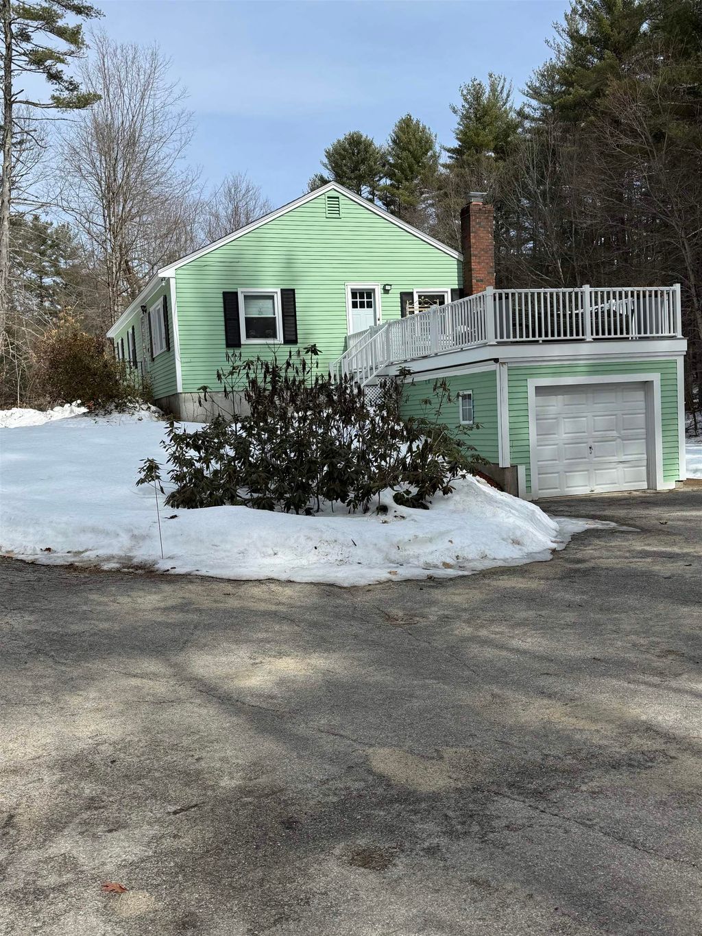 Photo of 9 Bohanon Bridge Road, Brookline, NH 03033 (MLS # 5079384)