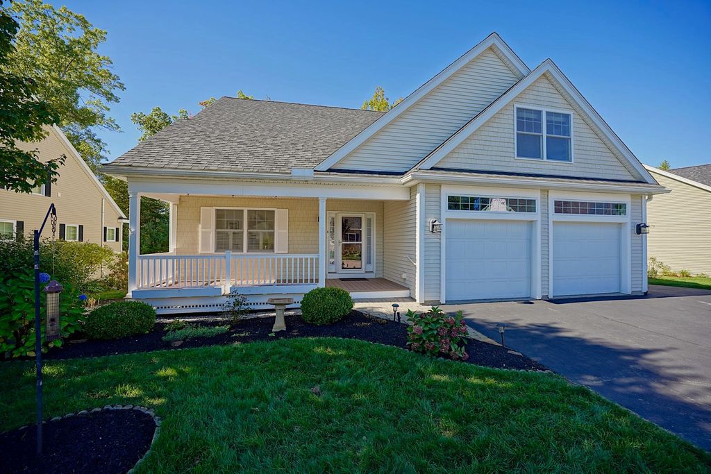 Photo of 4 Teresa Drive, Dover, NH 03820 (MLS # 5064904)