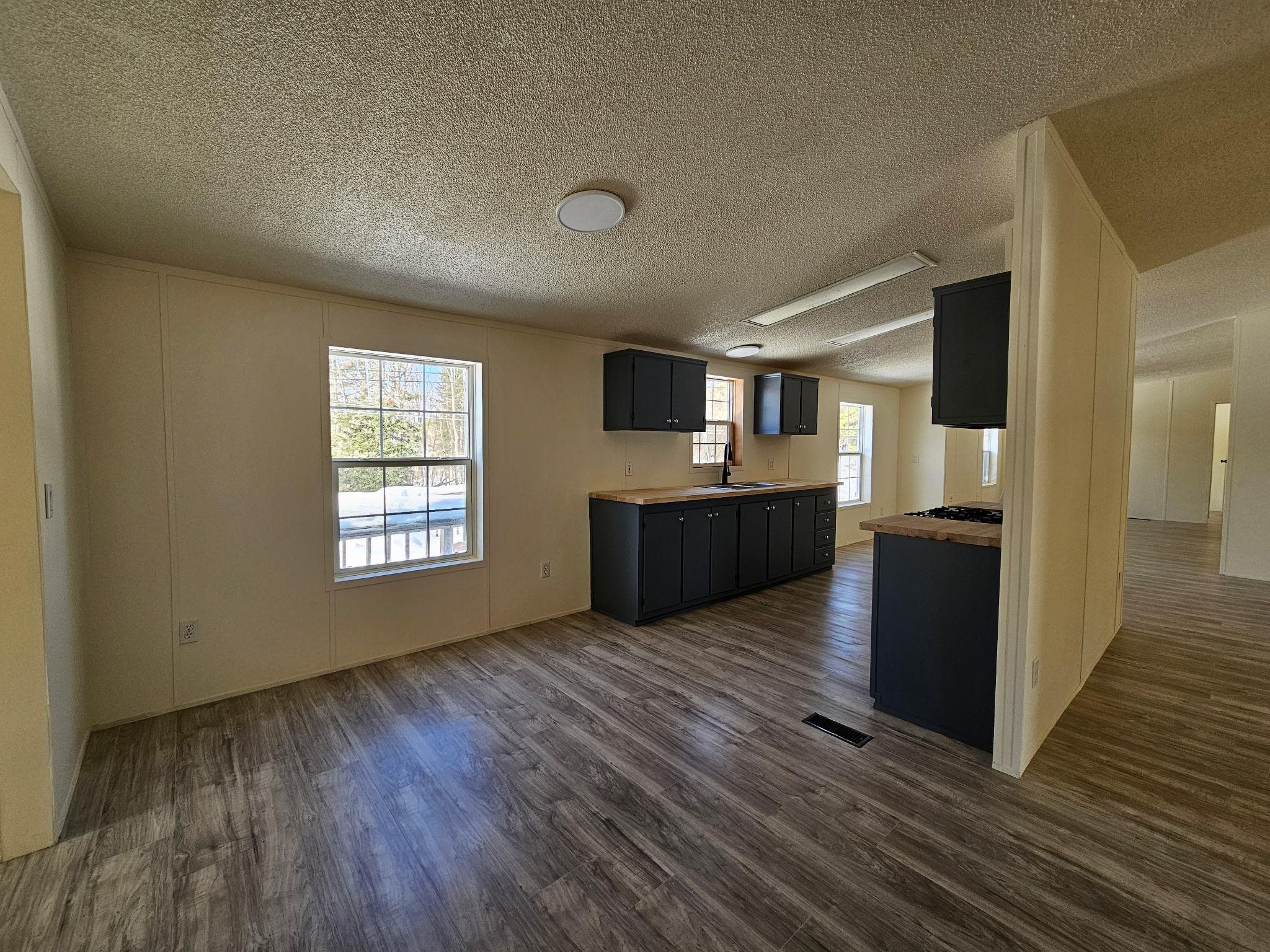 55 Bayley-Hazen Road