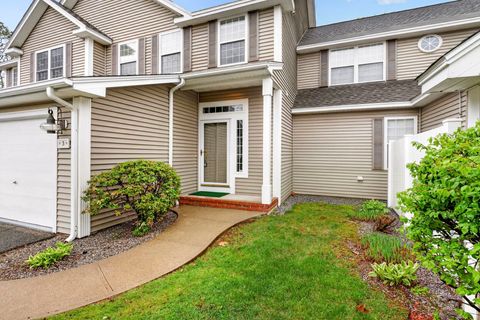 Photo of 3 Summer Snow Lane, Bedford, NH 03110 (MLS # 5087702)