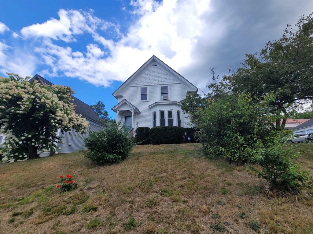 Photo of 624 Central Street, Franklin, NH 03235 (MLS # 5059032)
