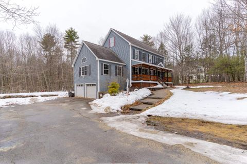 Photo of 94 Winkley Farm Lane, Rochester, NH 03867 (MLS # 5079174)