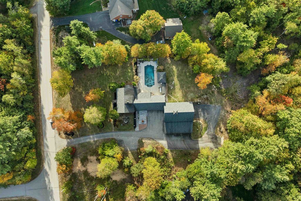 Photo of 7 Morgan Drive, Bow, NH 03304 (MLS # 5064386)