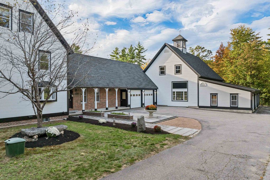 Photo of 7 Morgan Drive, Bow, NH 03304 (MLS # 5064386)