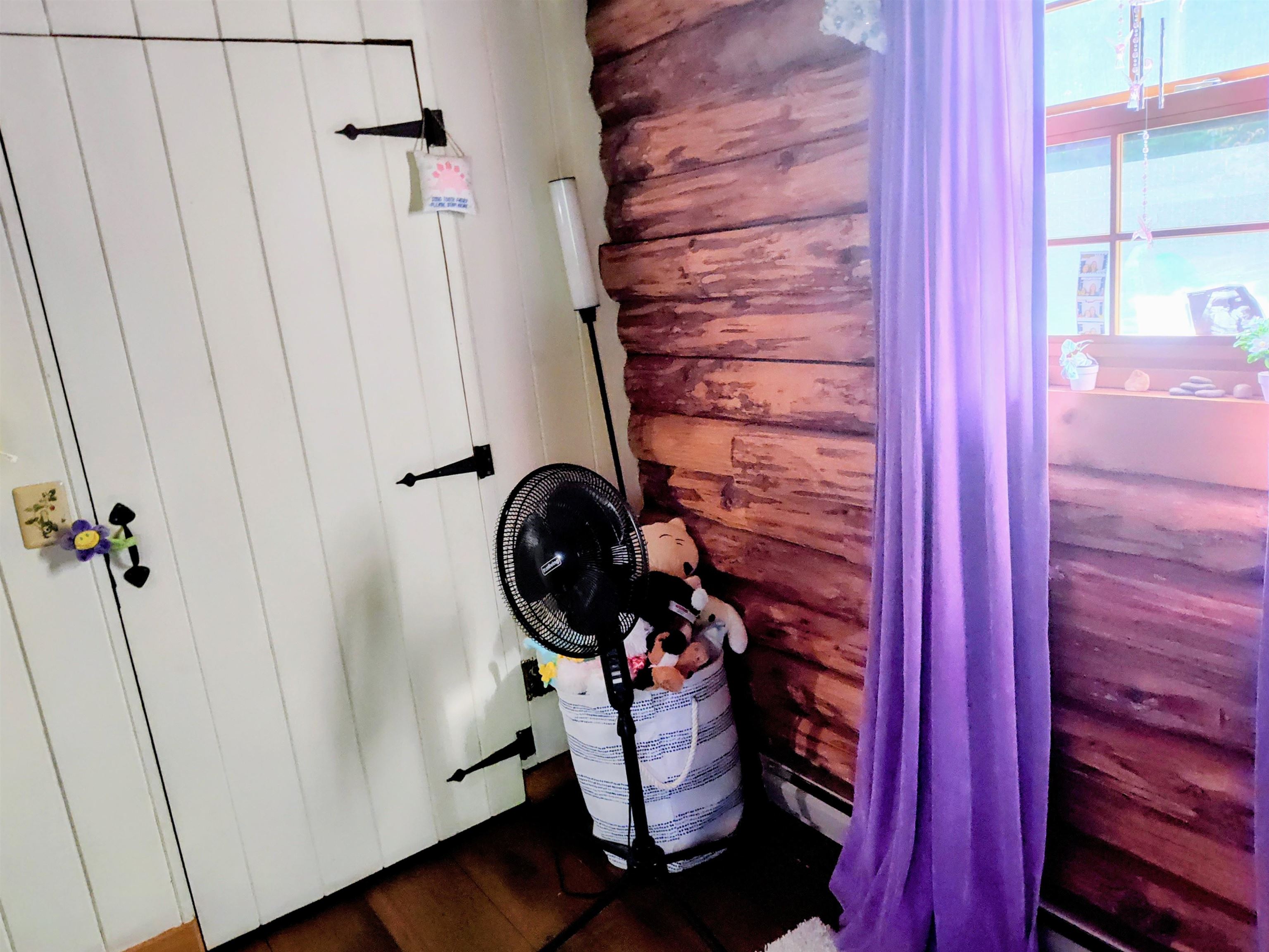 New Ipswich, New Hampshire 03071, United States, 4 Bedrooms Bedrooms, ,3 BathroomsBathrooms,Residential,Active,205734