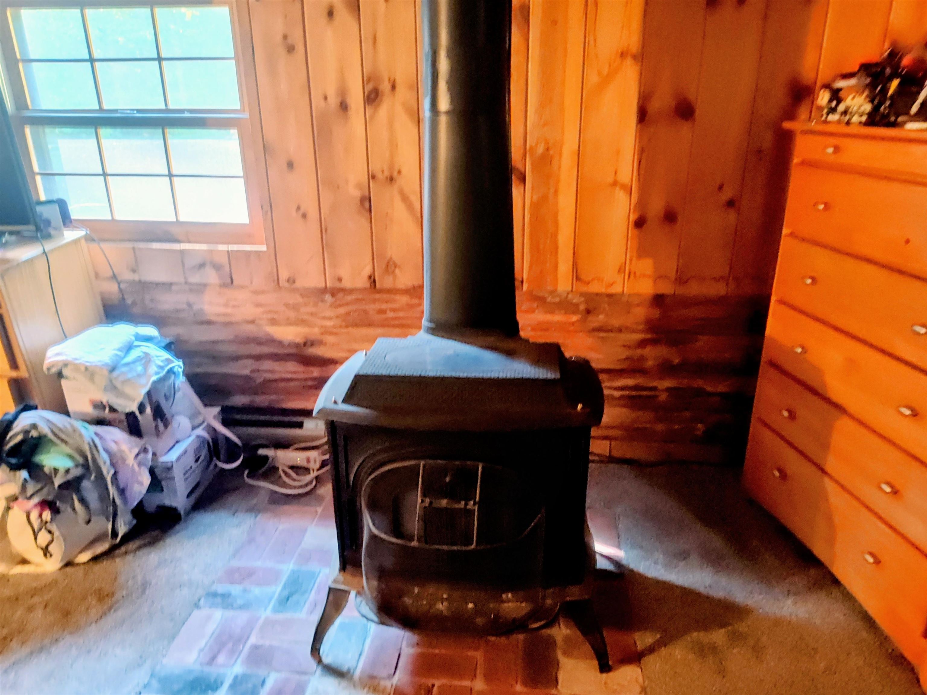 New Ipswich, New Hampshire 03071, United States, 4 Bedrooms Bedrooms, ,3 BathroomsBathrooms,Residential,Active,205734