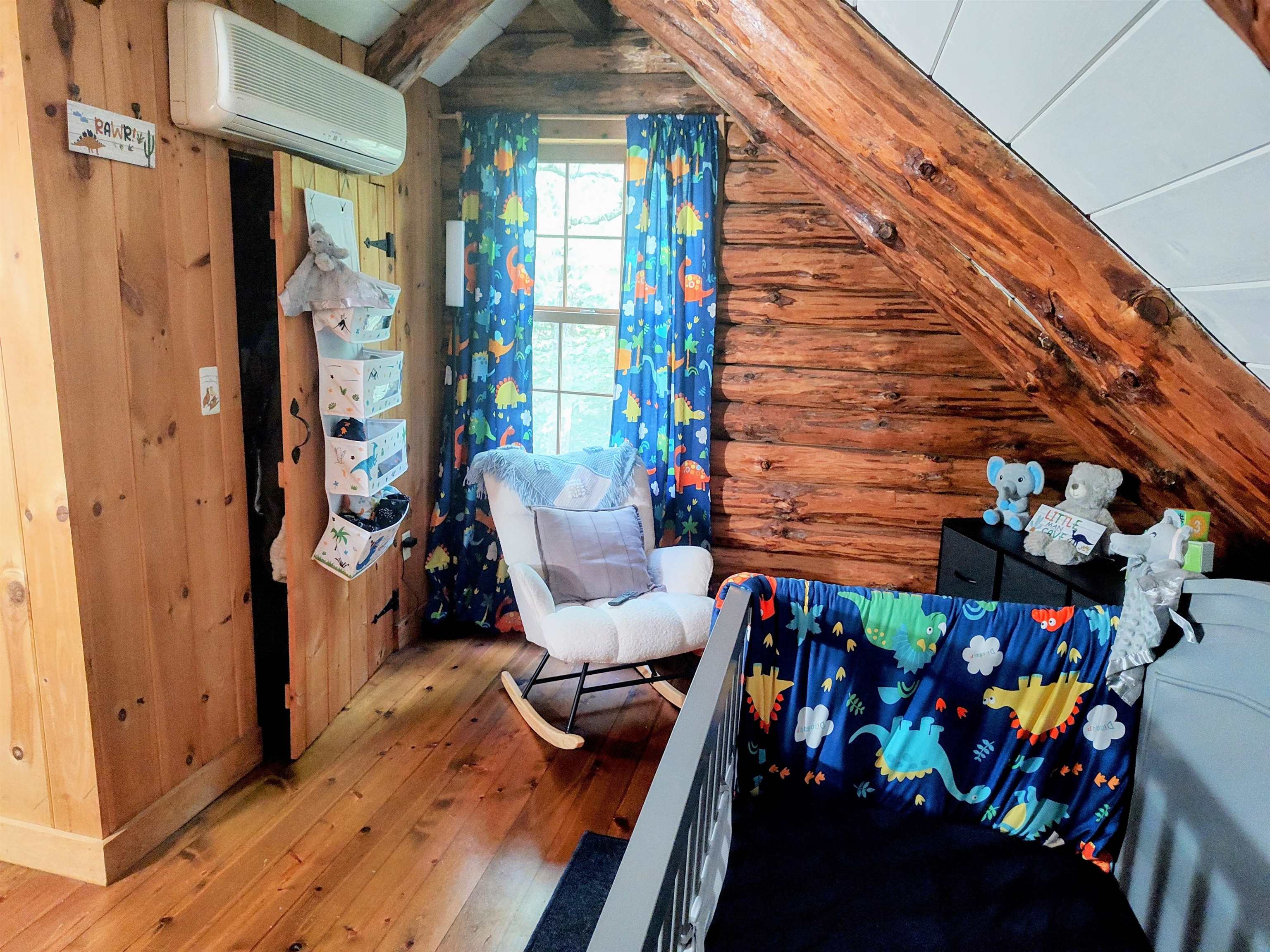 New Ipswich, New Hampshire 03071, United States, 4 Bedrooms Bedrooms, ,3 BathroomsBathrooms,Residential,Active,205734