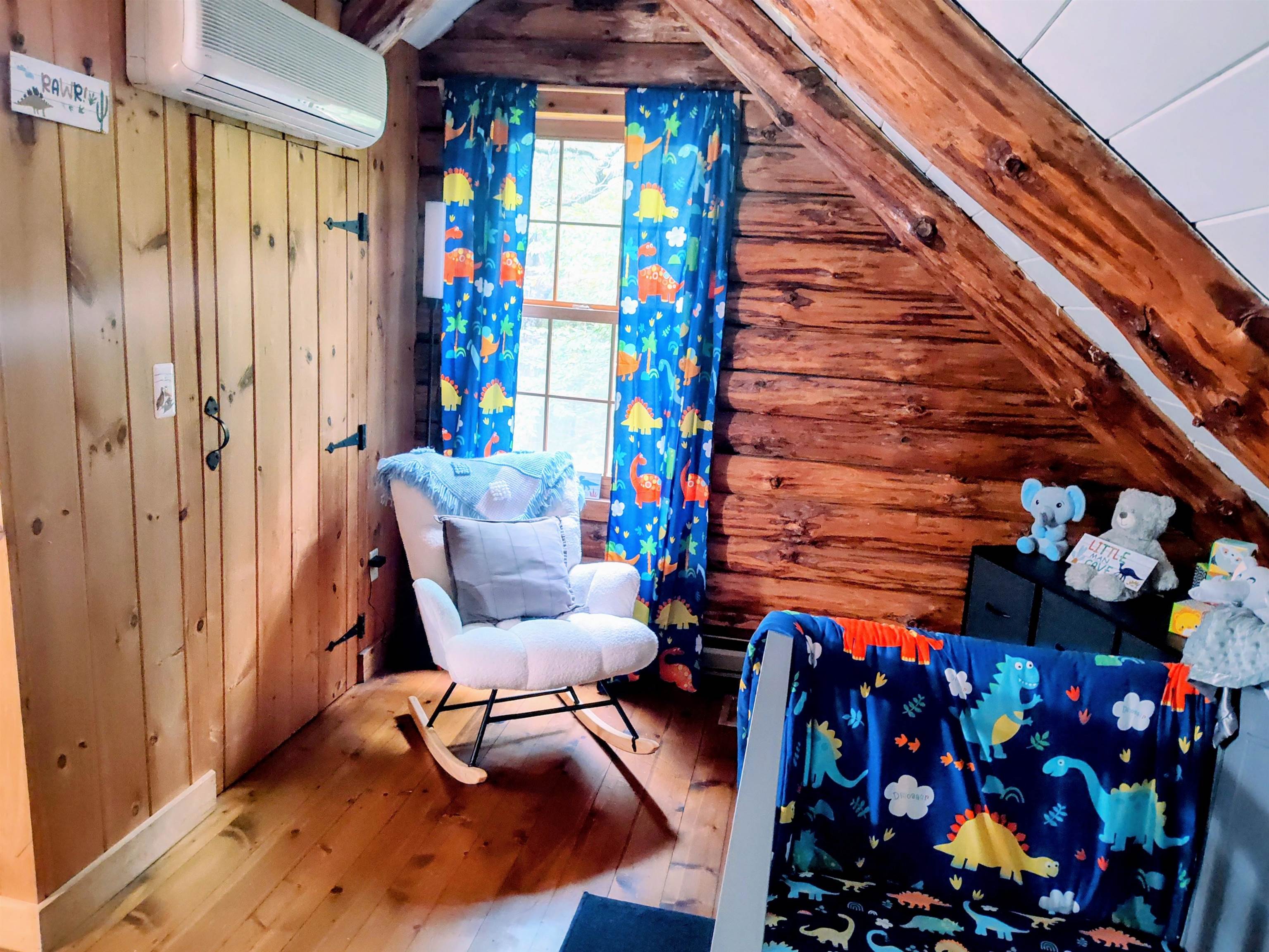 New Ipswich, New Hampshire 03071, United States, 4 Bedrooms Bedrooms, ,3 BathroomsBathrooms,Residential,Active,205734