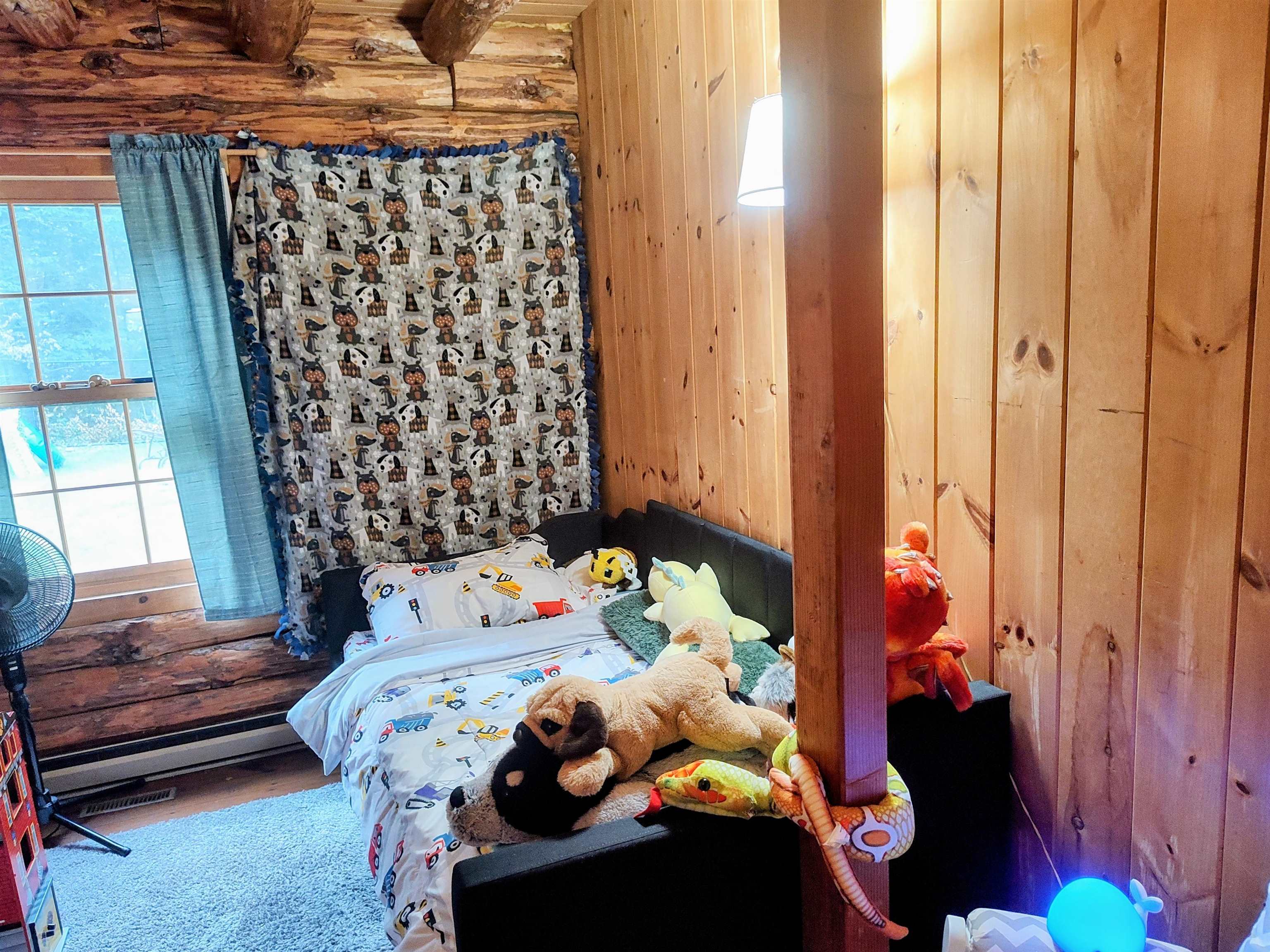 New Ipswich, New Hampshire 03071, United States, 4 Bedrooms Bedrooms, ,3 BathroomsBathrooms,Residential,Active,205734