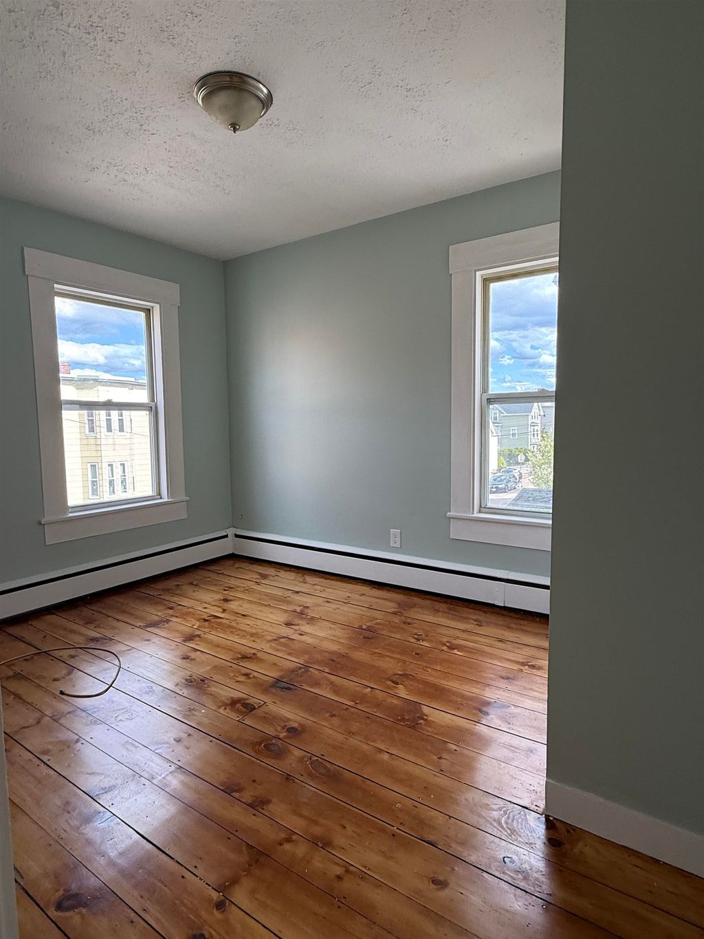 Photo of 282 Cartier Street #2, Manchester, NH 03102 (MLS # 5087941)