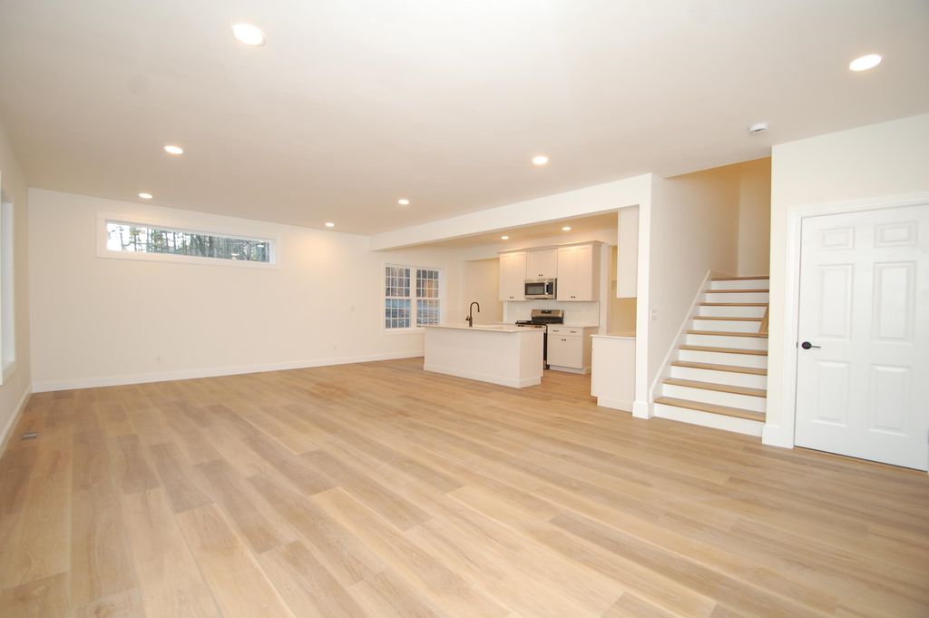 Photo of 27 Griffin Road, Hudson, NH 03051 (MLS # 5072567)