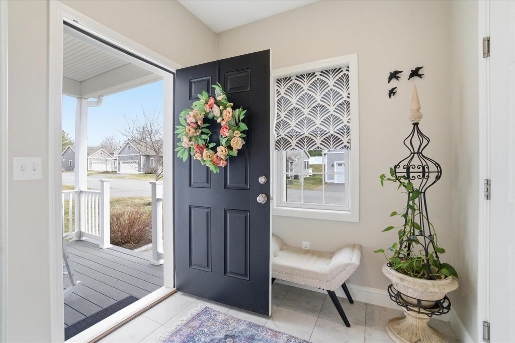 Photo of 54 Toby Circle, Merrimack, NH 03054 (MLS # 5082687)