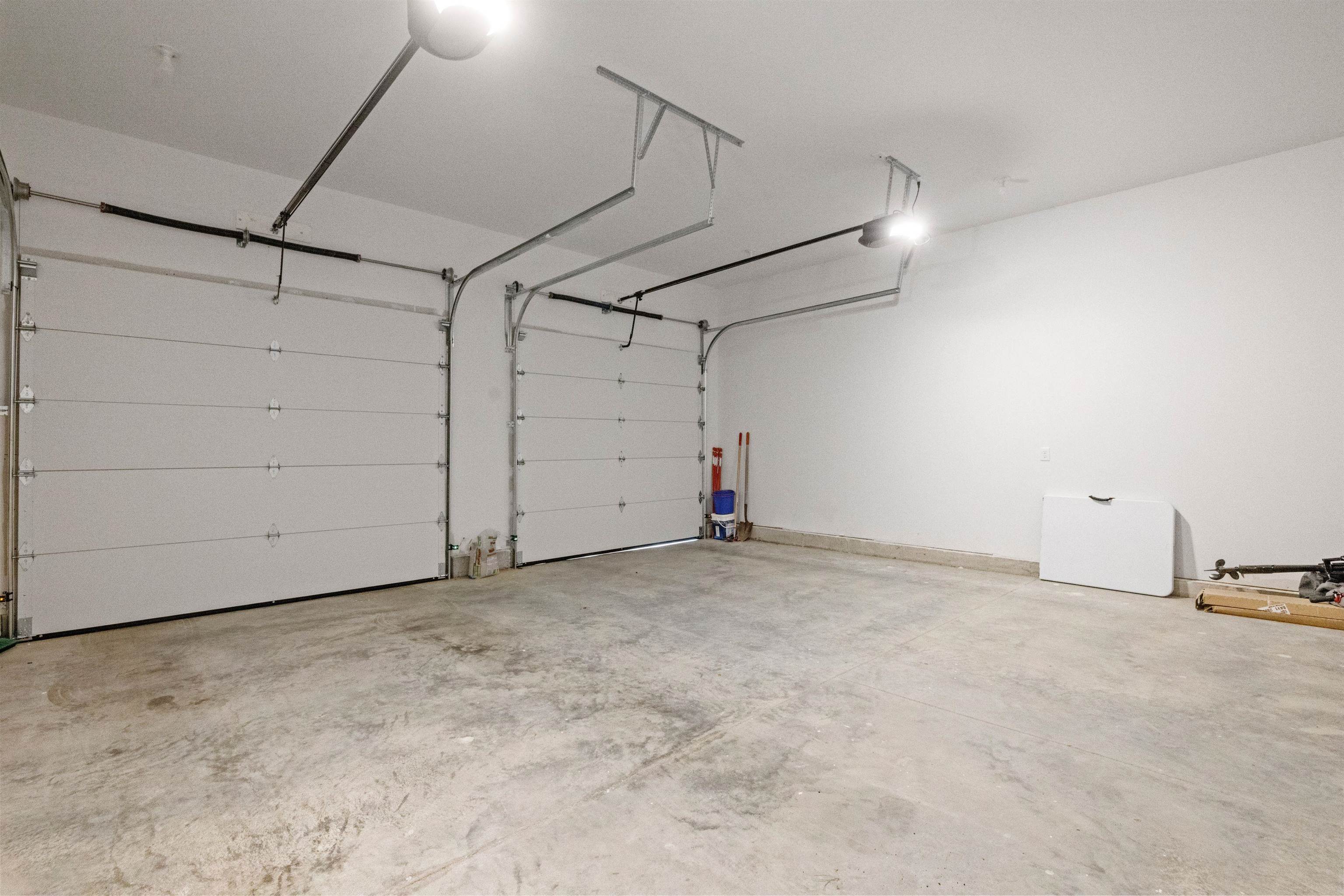 Alton, New Hampshire 03810, United States, 3 Bedrooms Bedrooms, ,4 BathroomsBathrooms,Residential,Active,192294