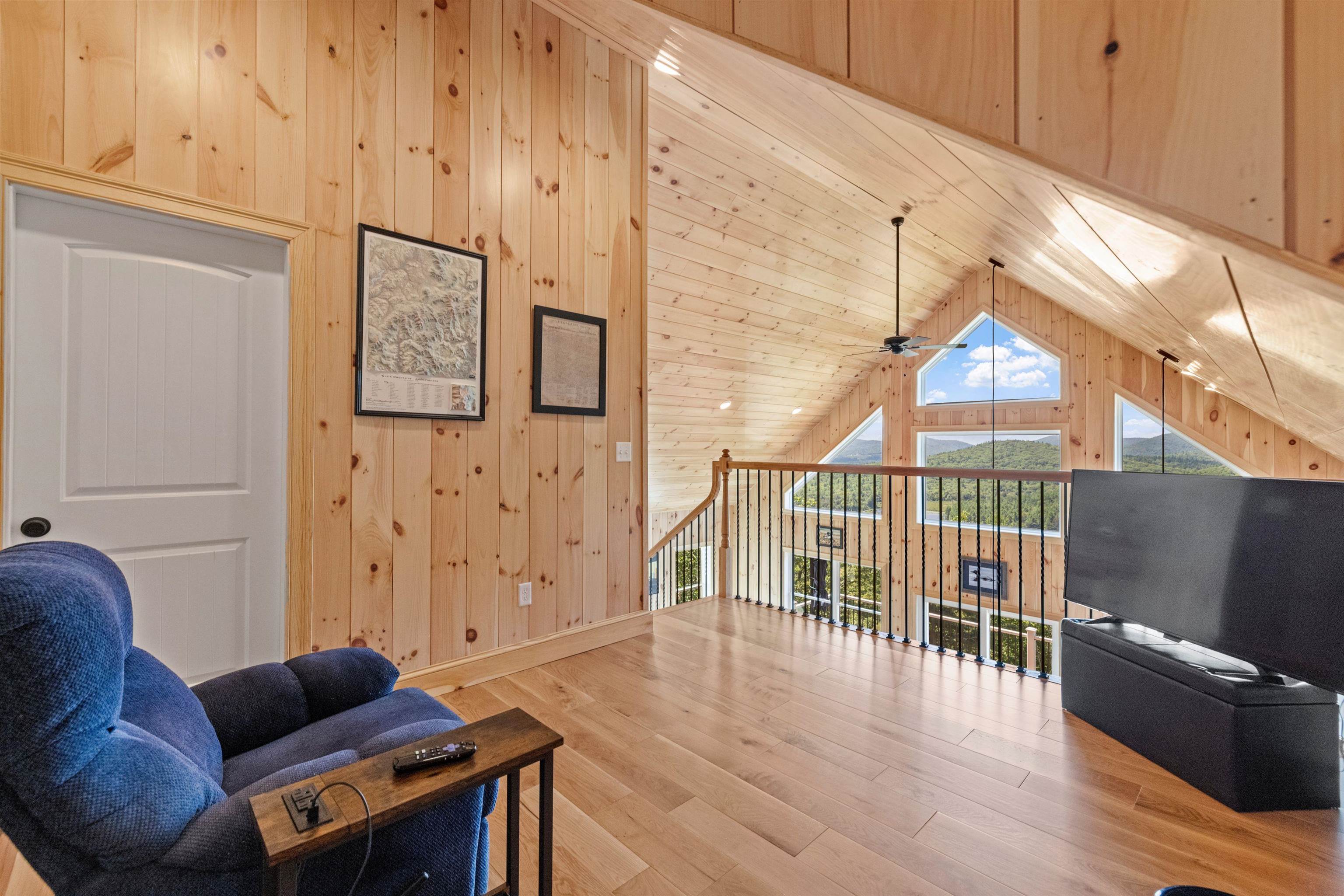 Alton, New Hampshire 03810, United States, 3 Bedrooms Bedrooms, ,4 BathroomsBathrooms,Residential,Active,192294