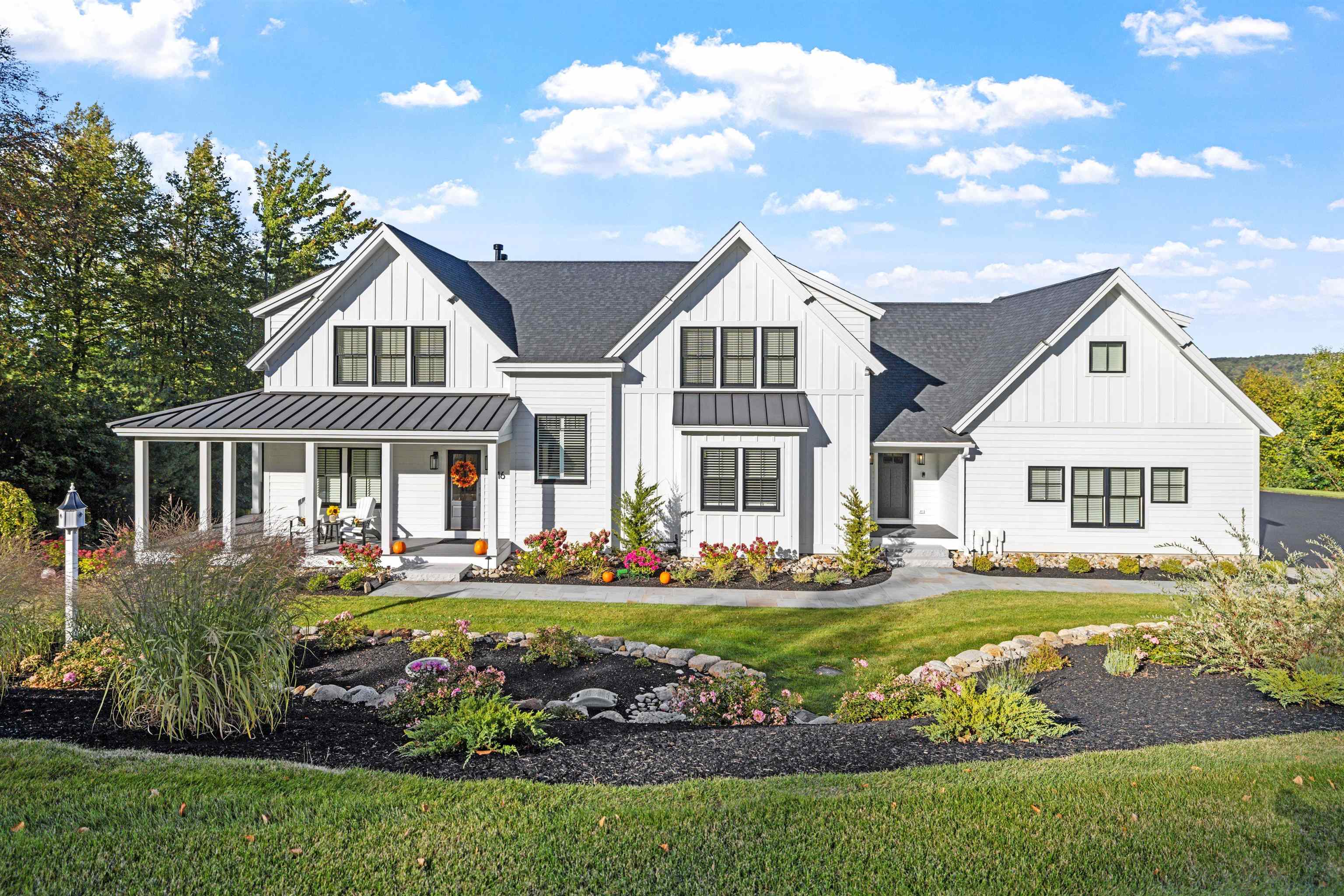 16 Bay Ridge Drive