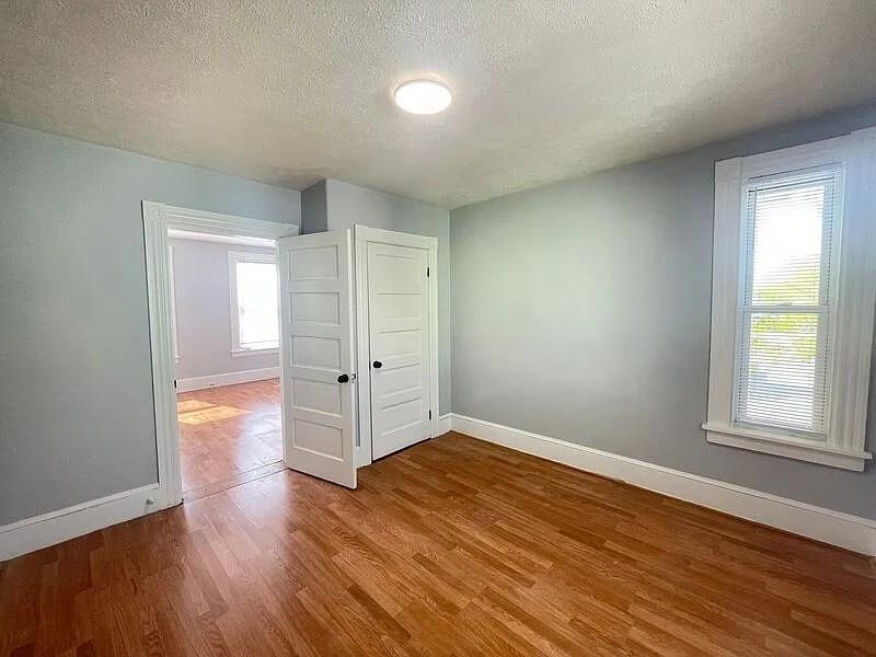 Manchester, New Hampshire 03103, United States, 3 Bedrooms Bedrooms, ,1 BathroomBathrooms,Residential,Active,256297