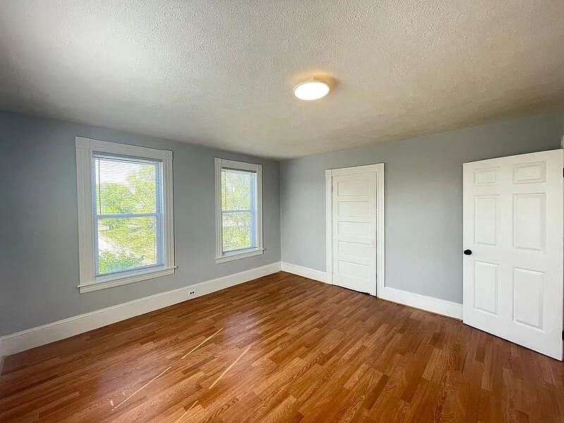 Manchester, New Hampshire 03103, United States, 3 Bedrooms Bedrooms, ,1 BathroomBathrooms,Residential,Active,256297