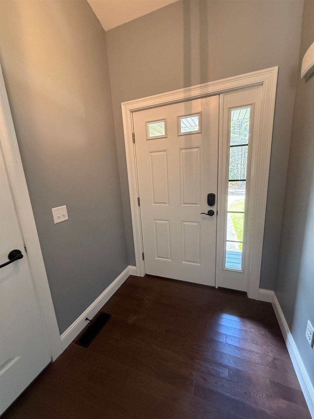 Photo of 26 Phinney Way, Barrington, NH 03825 (MLS # 5081874)