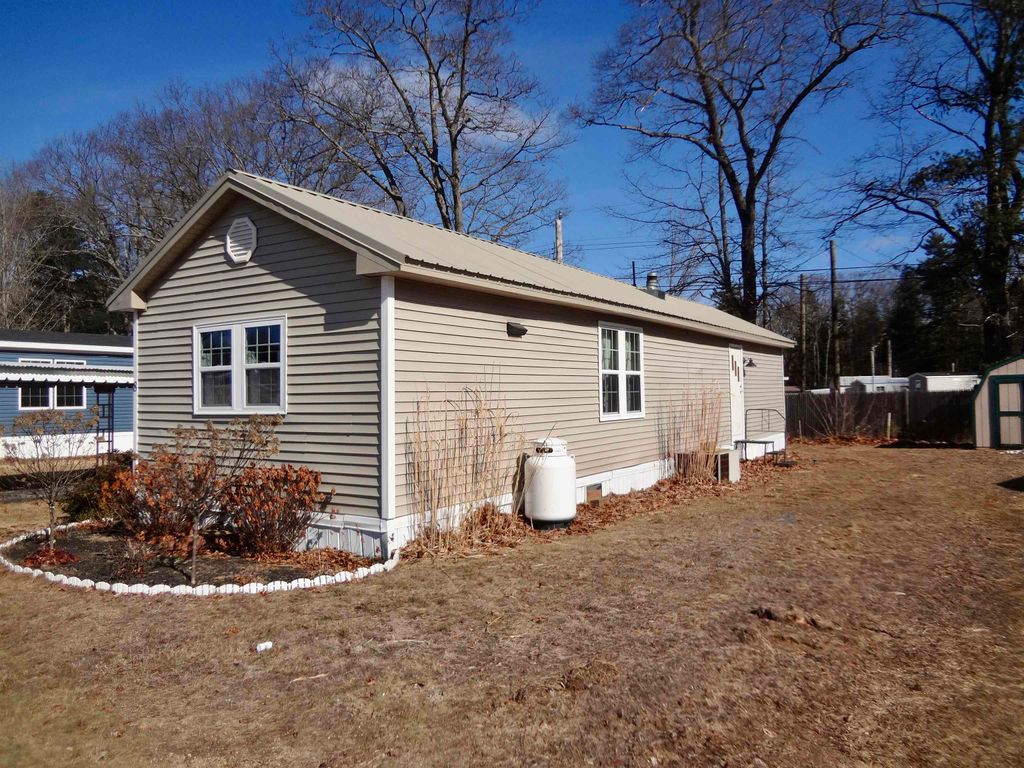 Photo of 303 Old Lakeshore Road #A-8, Gilford, NH 03249 (MLS # 5080032)