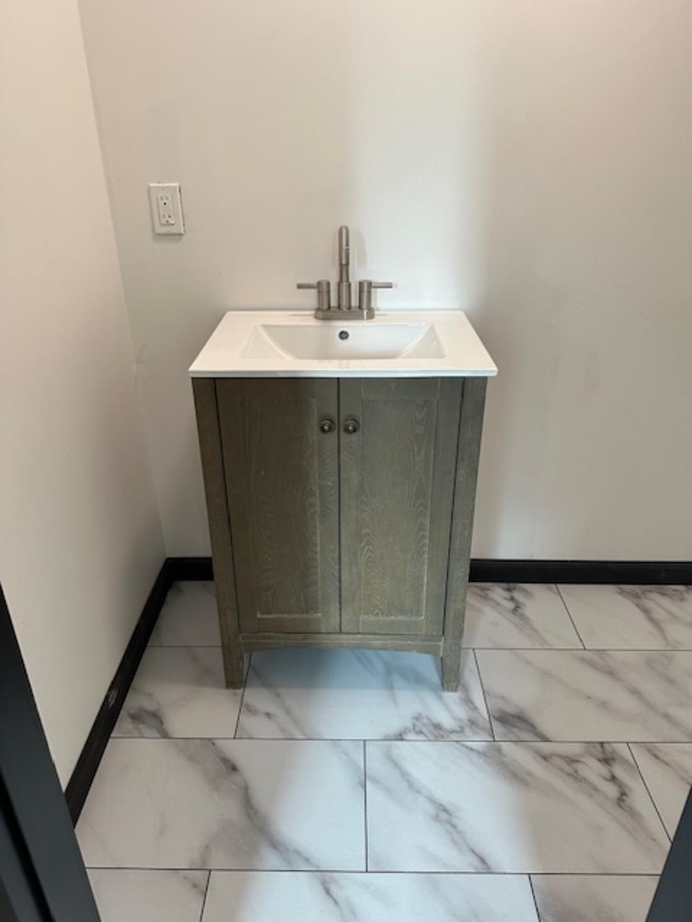 Irasburg, Vermont 05845, United States, 3 Bedrooms Bedrooms, ,2 BathroomsBathrooms,Residential,Active,39750