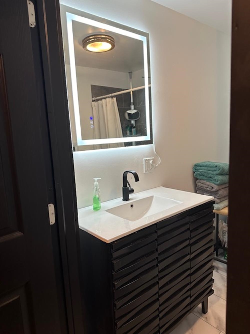 Irasburg, Vermont 05845, United States, 3 Bedrooms Bedrooms, ,2 BathroomsBathrooms,Residential,Active,39750