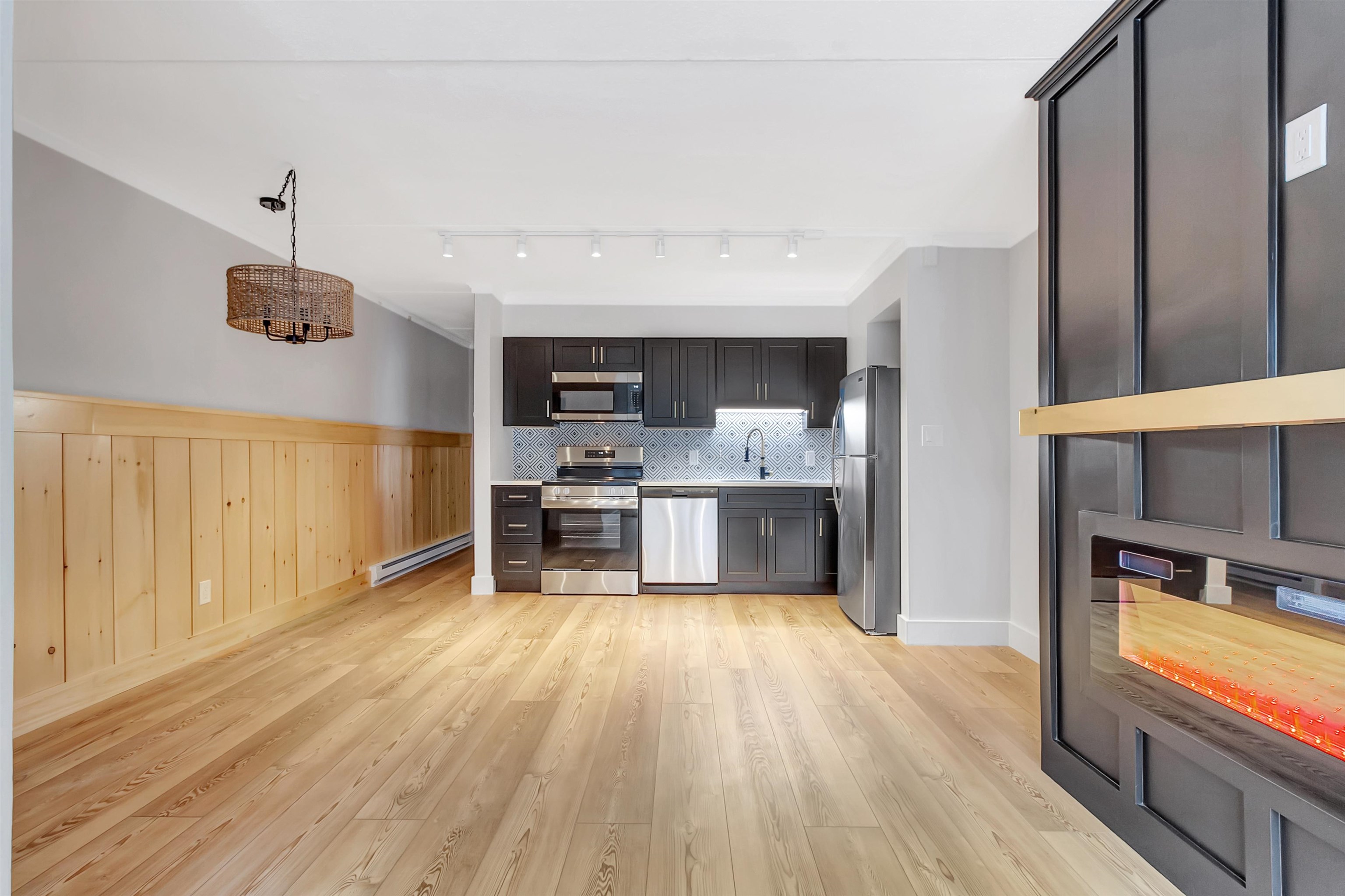 907 East Mountain Road G-3