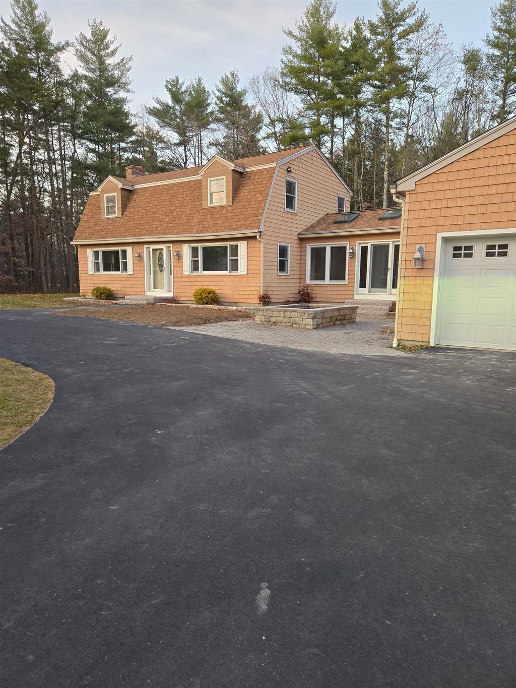 Photo of 28 Sandy Knoll Drive, Auburn, NH 03032 (MLS # 5070387)