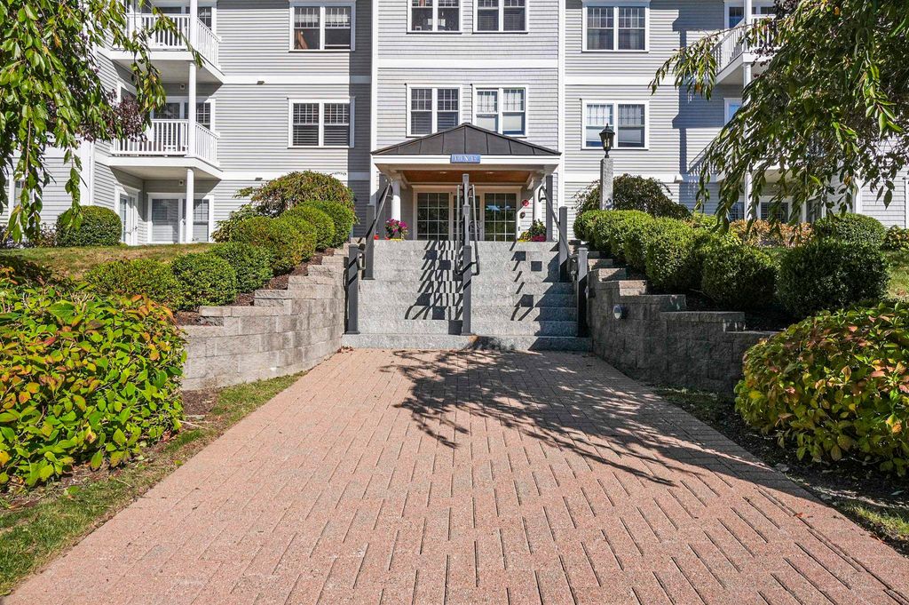 Photo of 5 Sterling Hill Lane #531, Exeter, NH 03833 (MLS # 5064827)