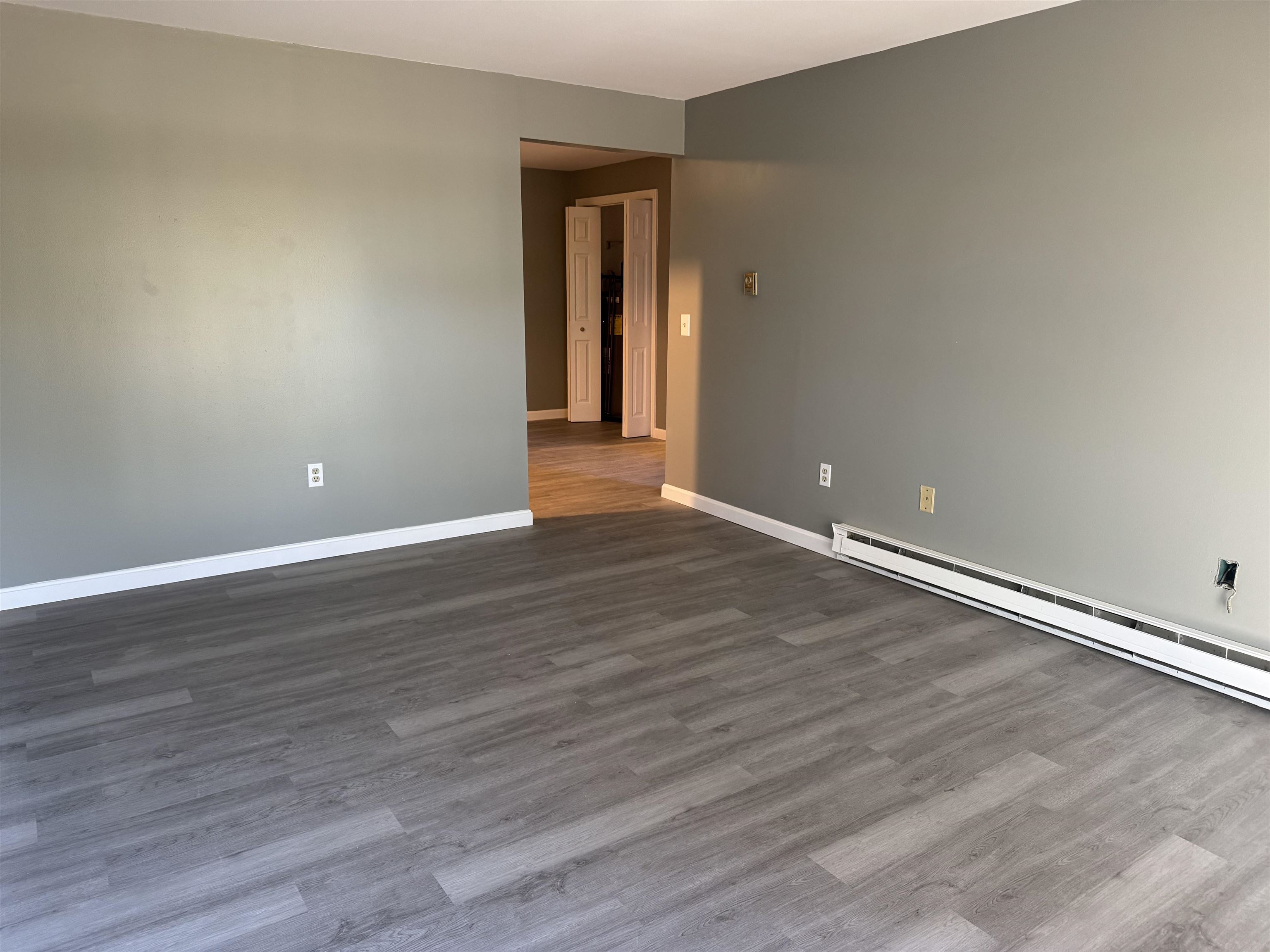 12 East Side Drive 4-13