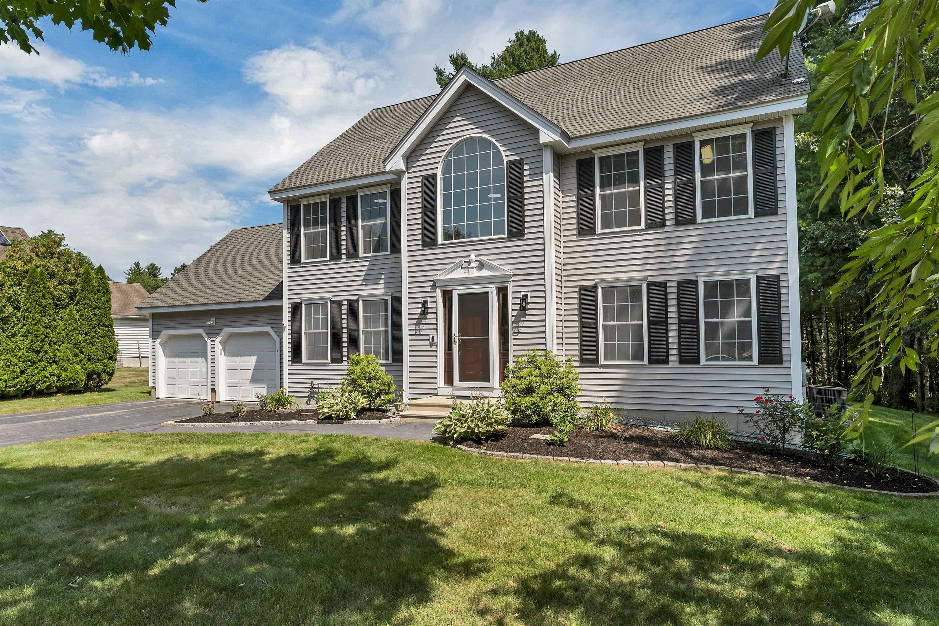 4 Sunblaze Drive