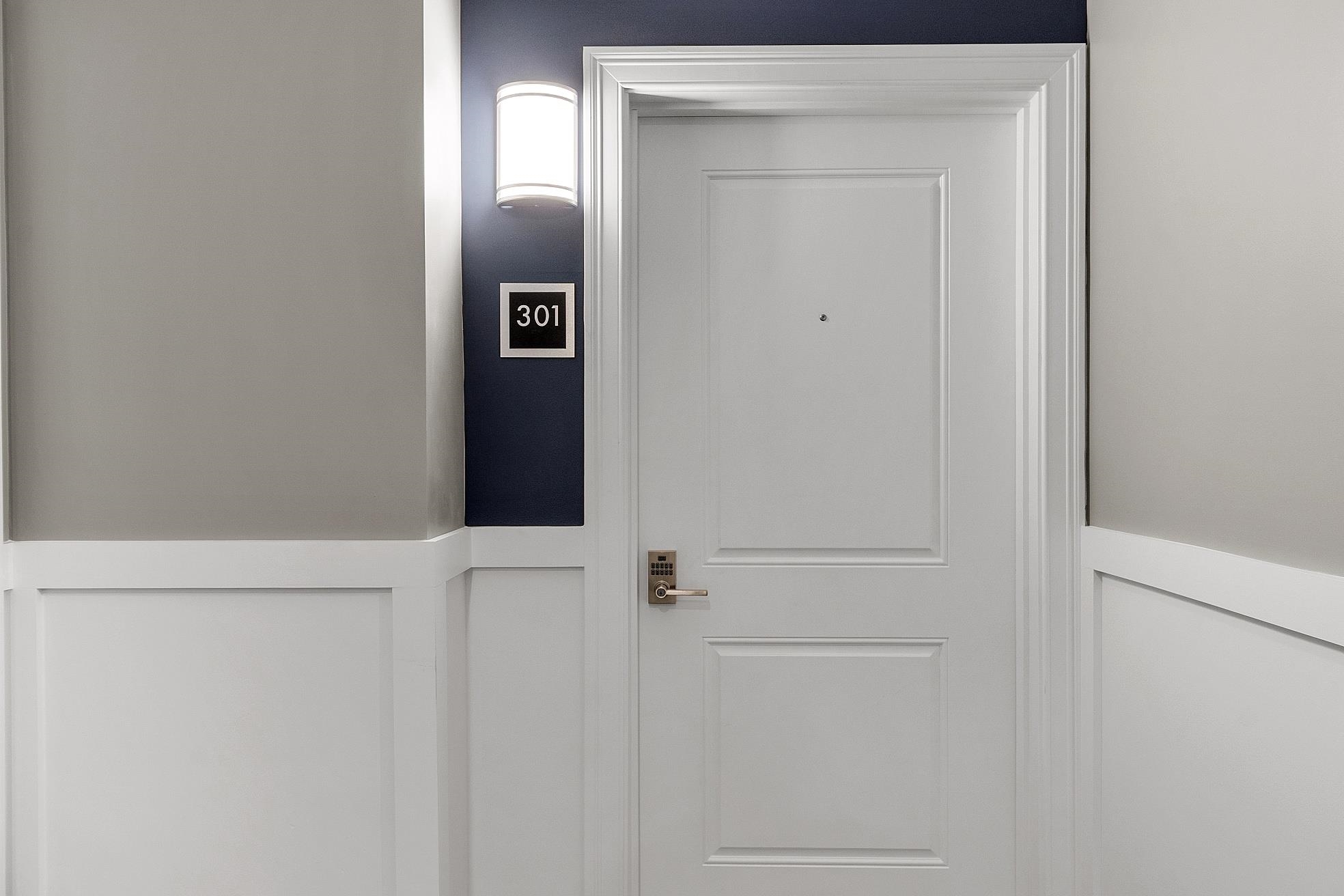 10100 S Willow Street 301