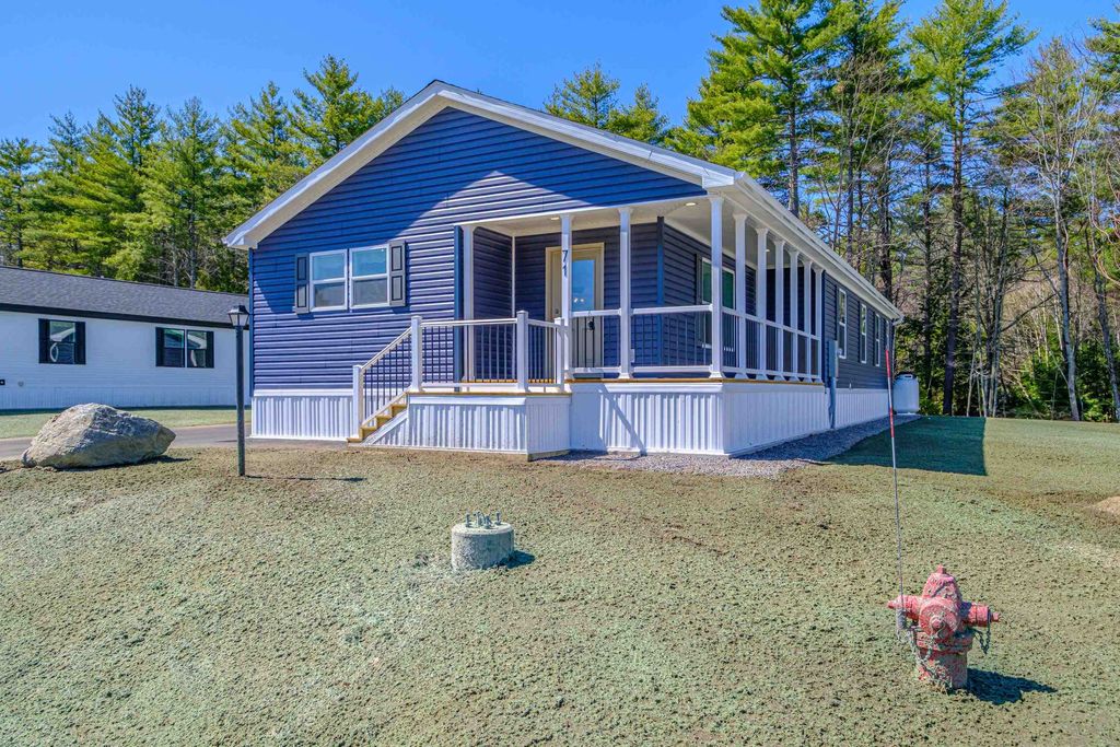 Photo of 71 Diamondback Drive, Rochester, NH 03868 (MLS # 5083035)