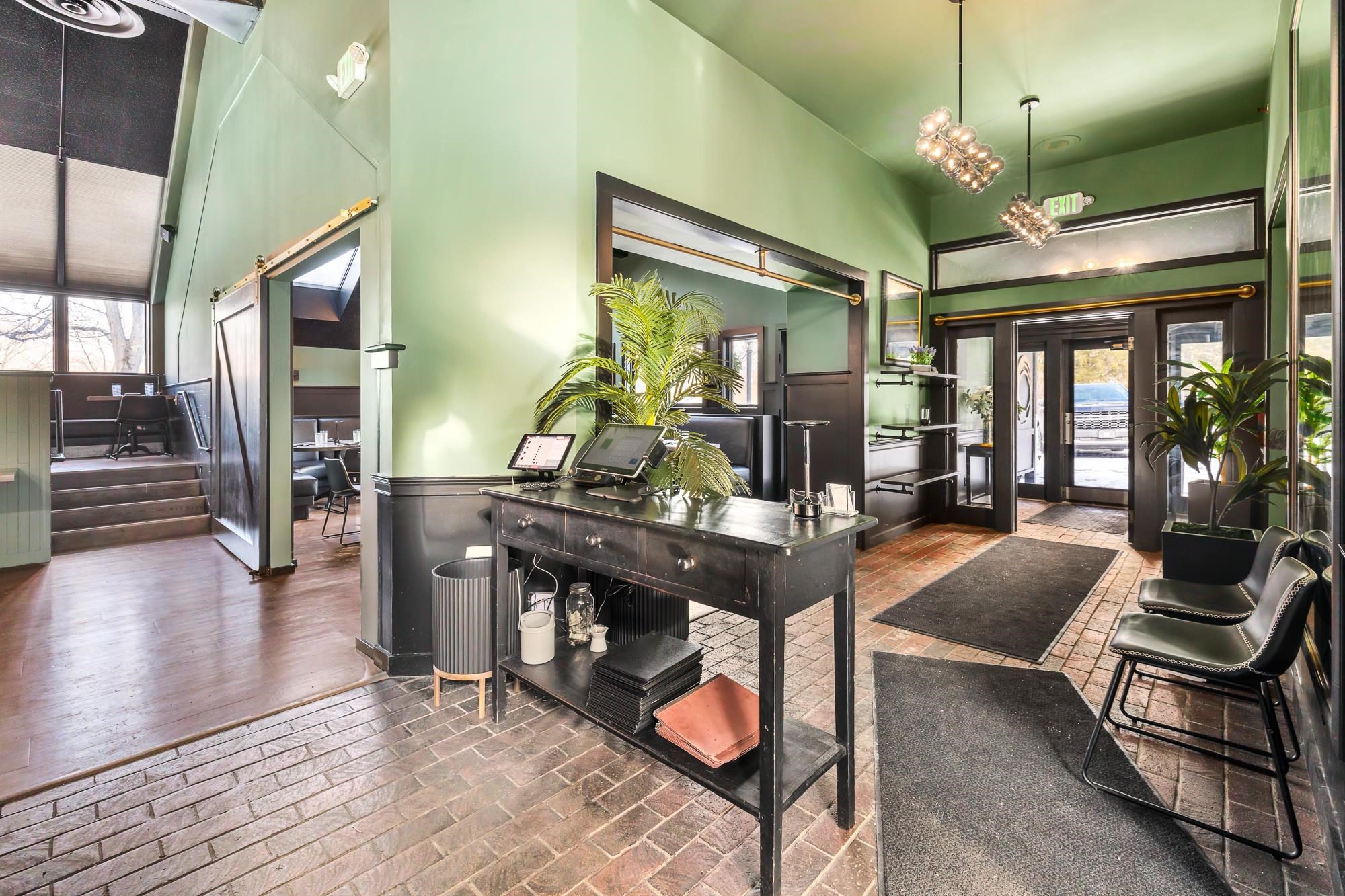 1716 Depot Street