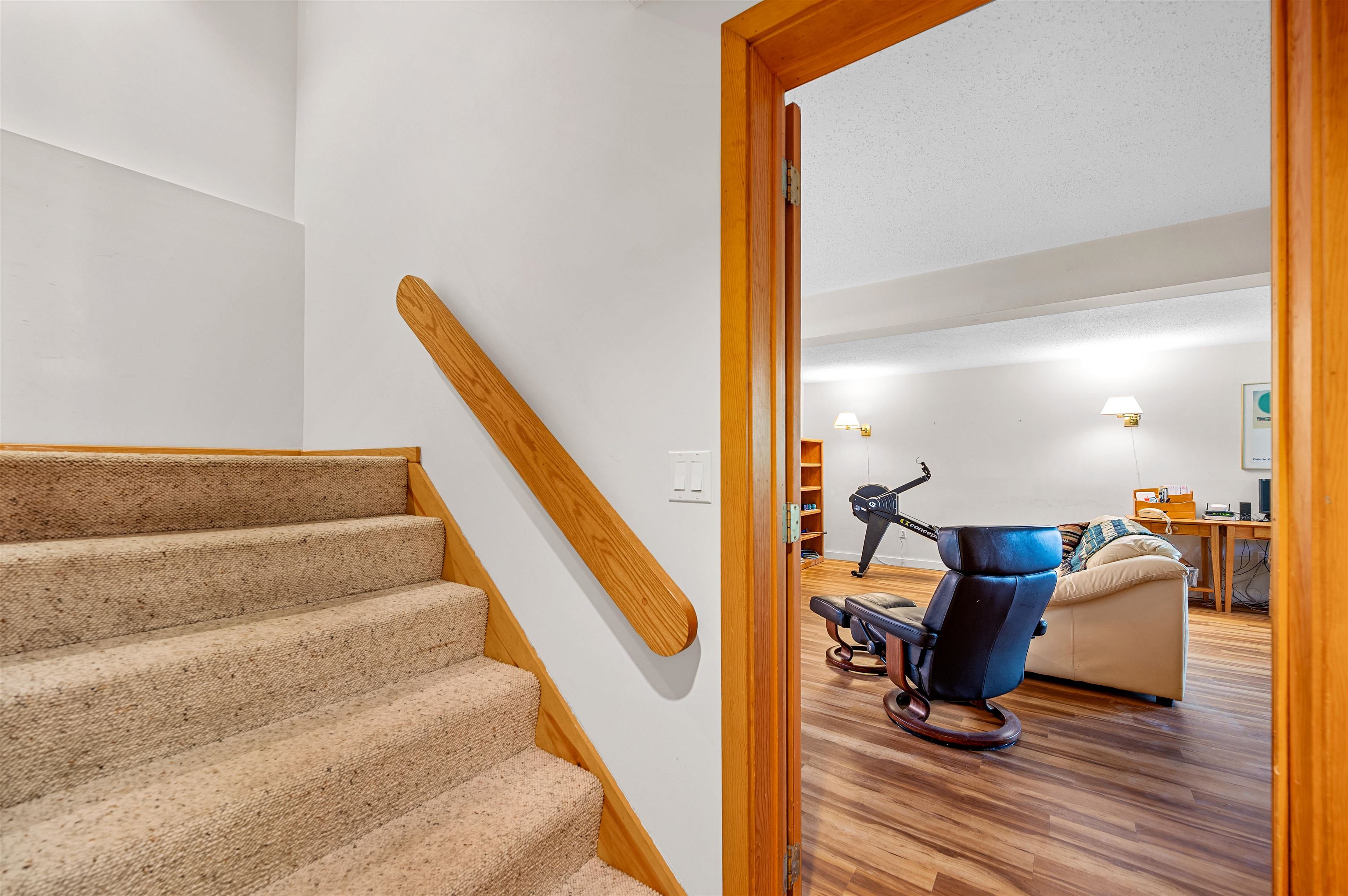 Stowe, Vermont 05672, United States, 3 Bedrooms Bedrooms, ,4 BathroomsBathrooms,Residential,Active,255269