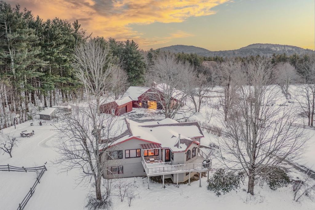 Photo of 184 Deerfield Road, Nottingham, NH 03290 (MLS # 5071649)