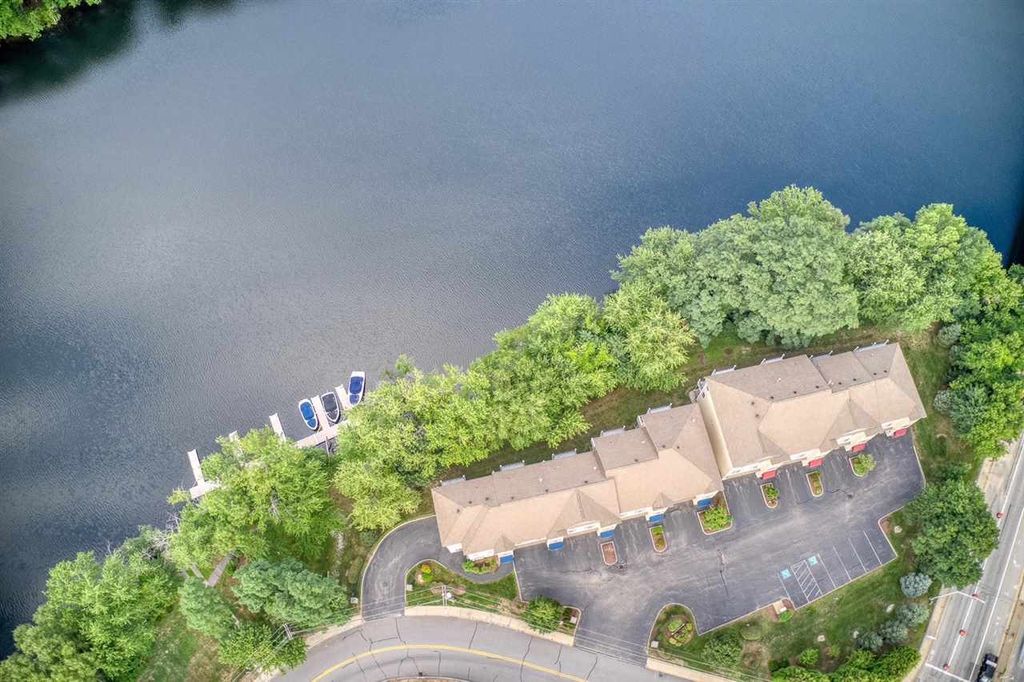 Photo of 17 River Front Drive #5, Manchester, NH 03102 (MLS # 5063478)