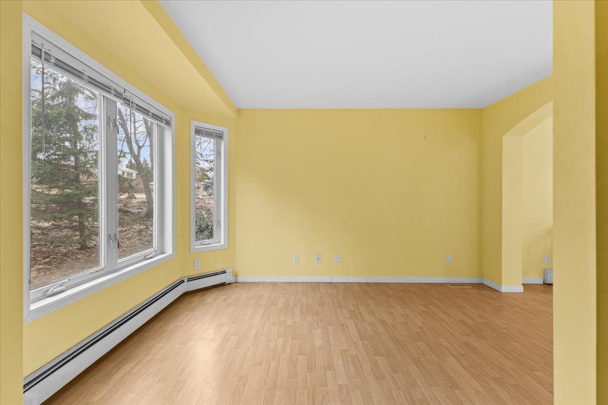 4 Brickyard Road 4E & 4W