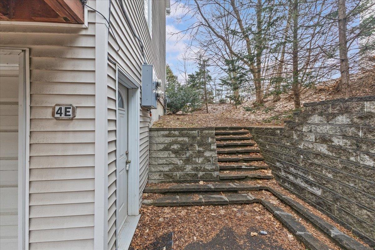 4 Brickyard Road 4E & 4W