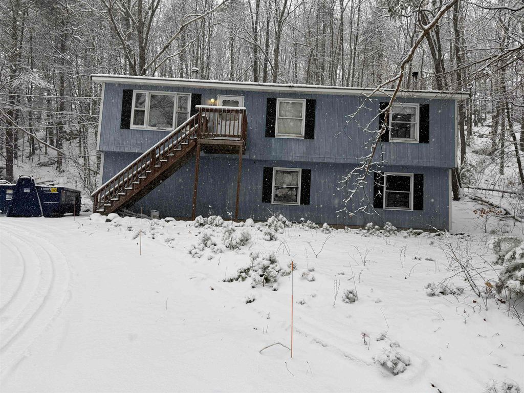 Photo of 50 Great Hill Drive, Newmarket, NH 03857 (MLS # 5074866)