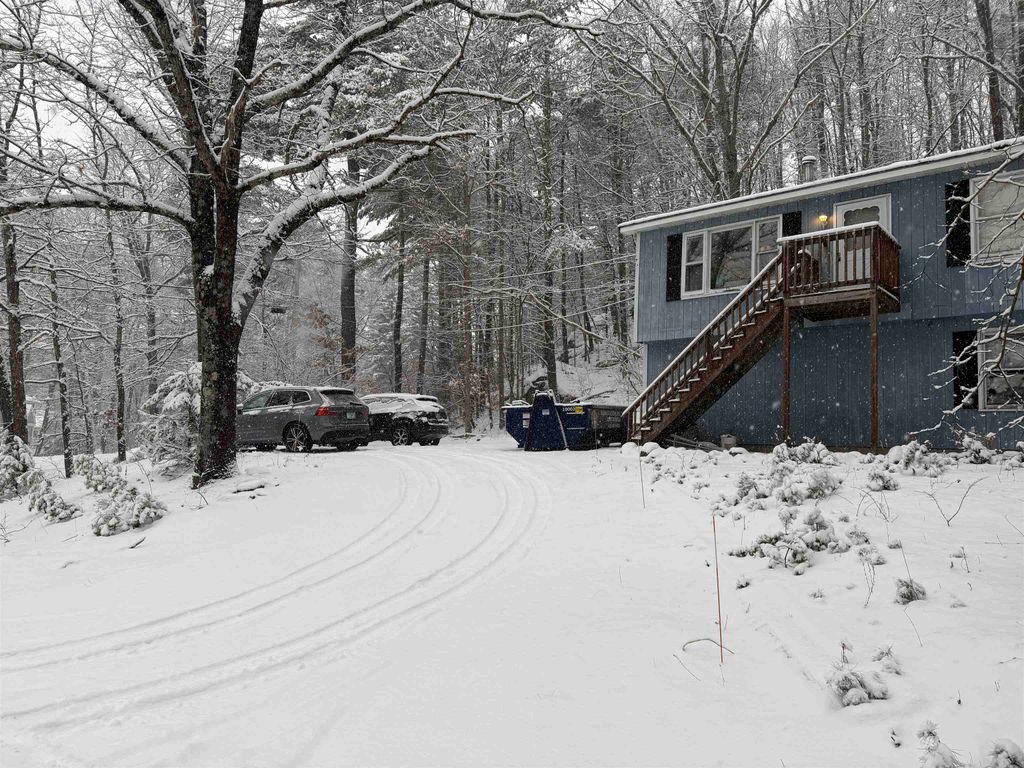 Photo of 50 Great Hill Drive, Newmarket, NH 03857 (MLS # 5074866)