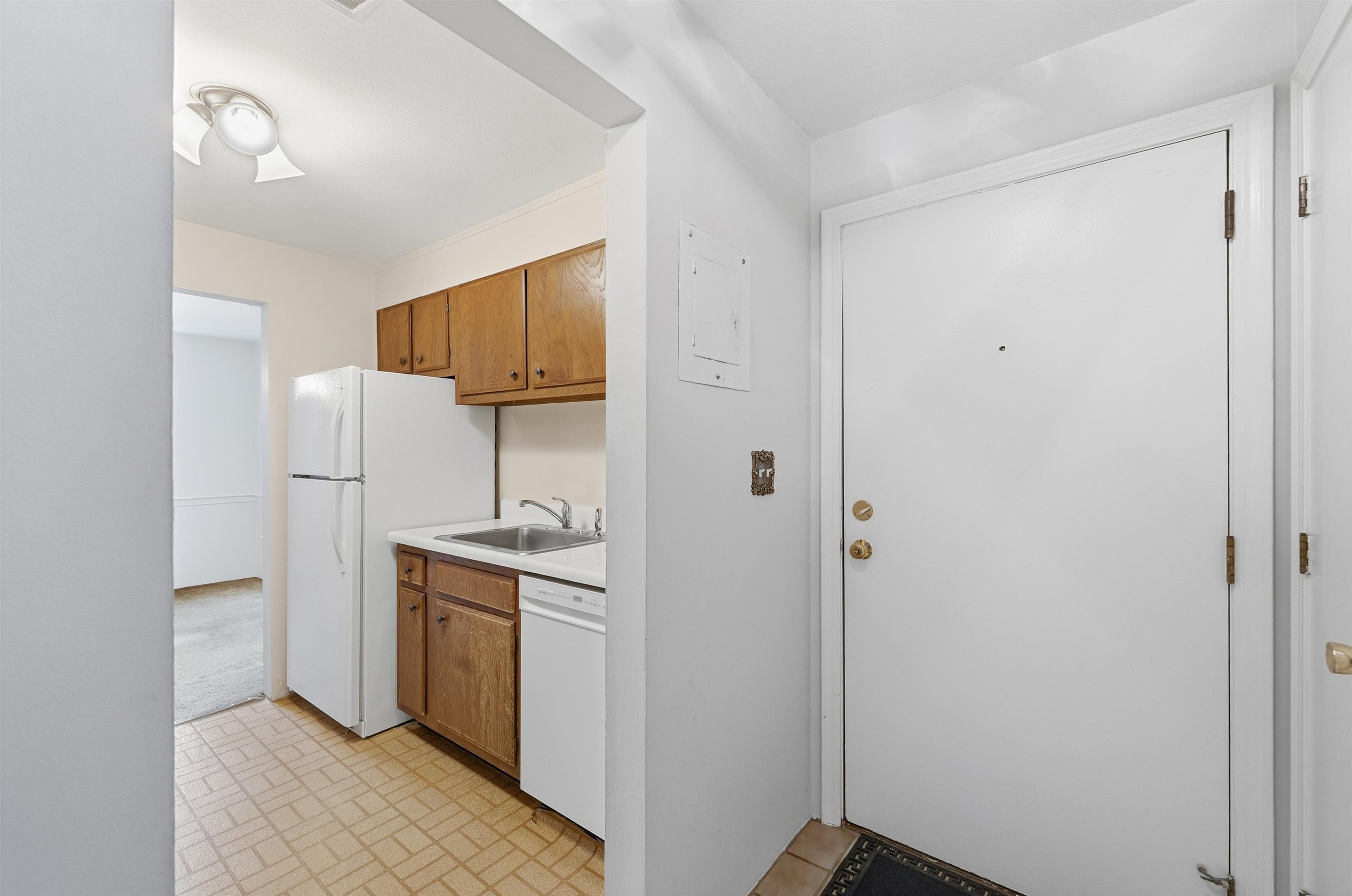 9-5 Louisburg Square 5