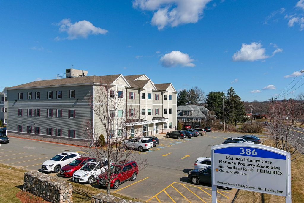 Photo of 386 Merrimack Street #2C, Methuen, MA 01844 (MLS # 5082697)