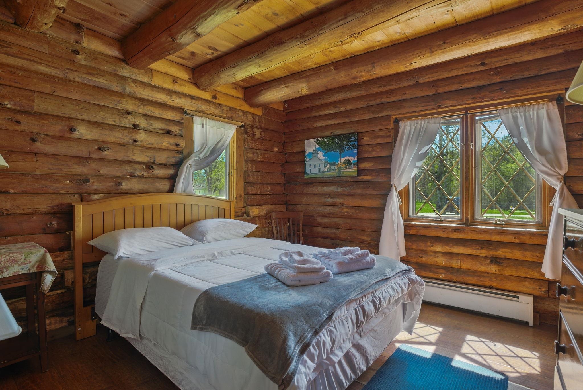 Temple, New Hampshire 03084, United States, 18 Bedrooms Bedrooms, ,11 BathroomsBathrooms,Residential,Active,175802