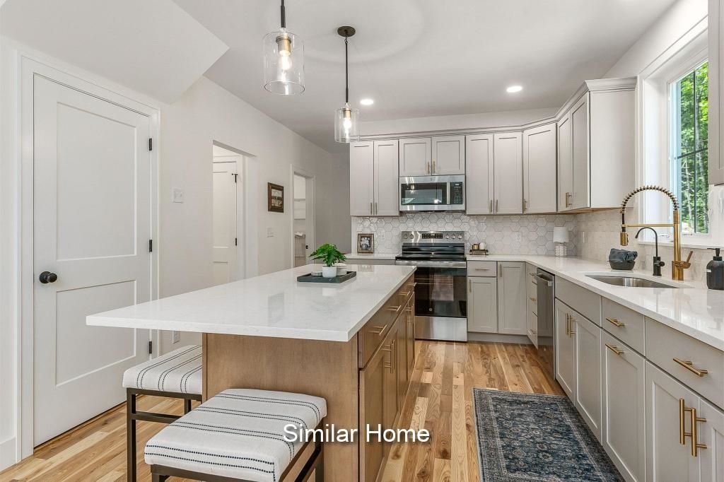 Photo of 95 Megans Way #95, Epping, NH 03042 (MLS # 5060628)